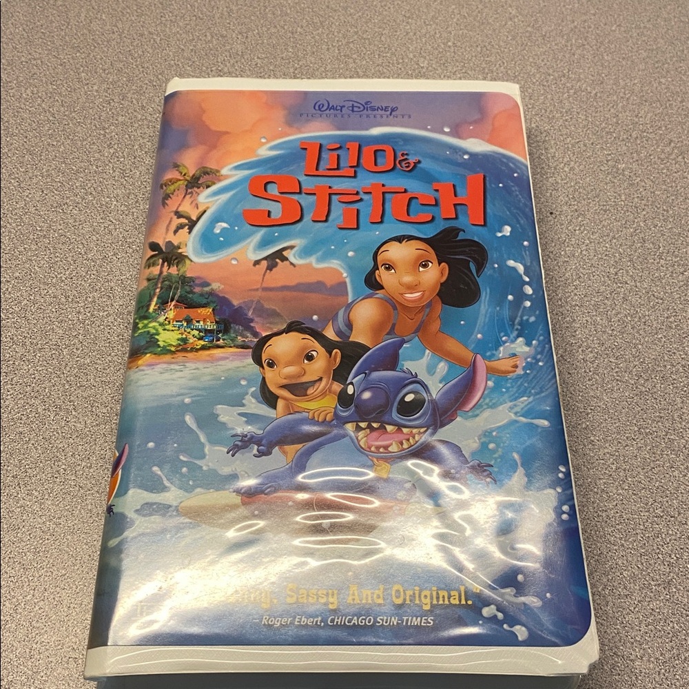 Disney's Lilo and Stitch Movie Video Cassette VHS - Animation Cartoon Film